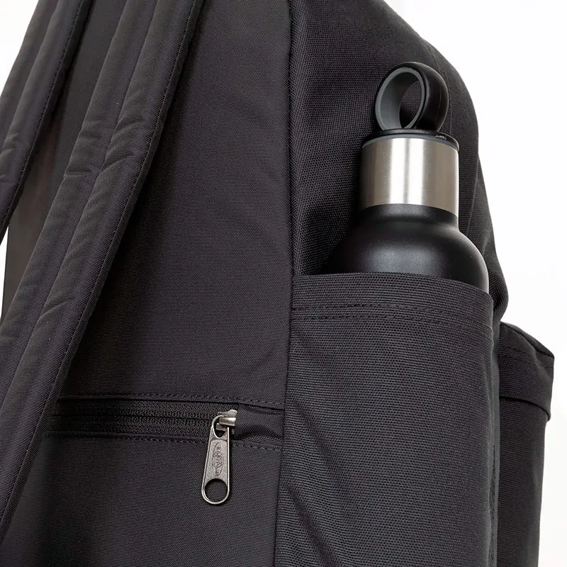 eastpak_ek0a5bg44w3_washed-dark_5.webp